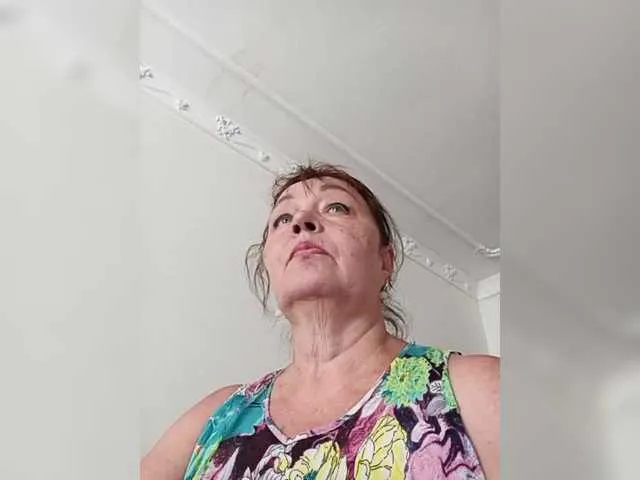 Dooomina35 – webcam model profile photo Image 4