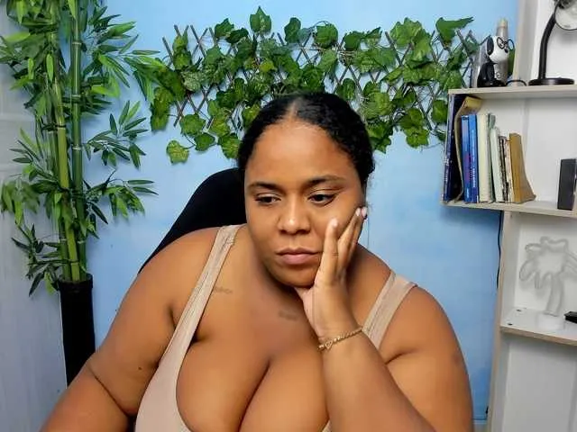 kaeliascorch – webcam model profile photo Image 14