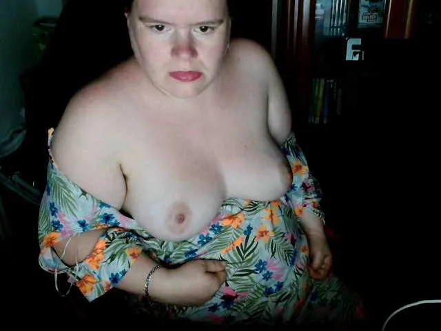 appr0ved – webcam model profile photo Image 13