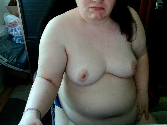 appr0ved – webcam model profile photo Image 5