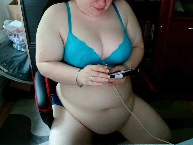 appr0ved – webcam model profile photo Image 7