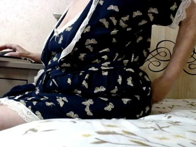 glossybabe_ – webcam model profile photo Image 11