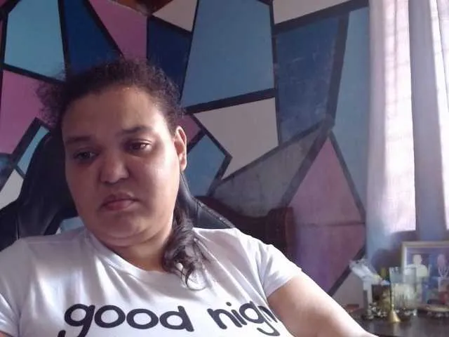 Para-po-paramam – webcam model profile photo Image 5