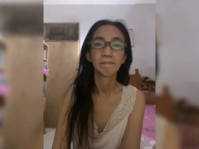 ALISE8881 – webcam model profile photo Image 3