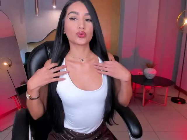 millemimi – webcam model profile photo Image 4