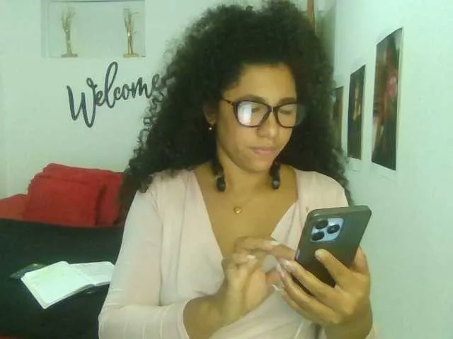 angelblisss – webcam model profile photo Image 13