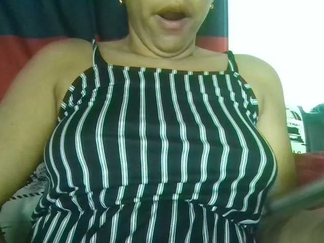 angelblisss – webcam model profile photo Image 6