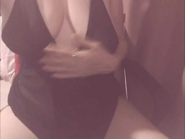 SvParochka – webcam model profile photo Image 2