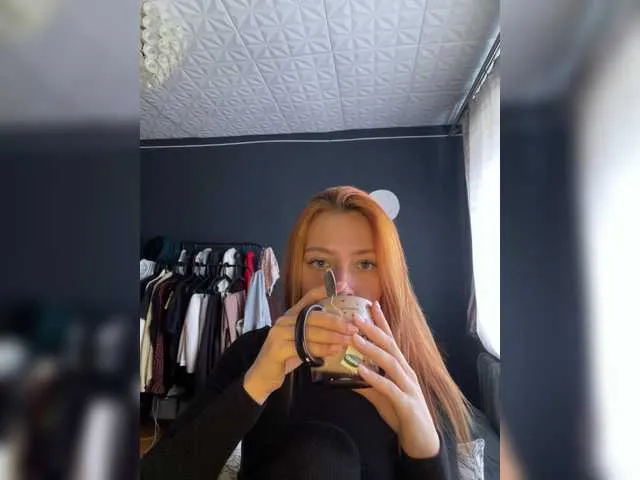 prettiestprincess – webcam model profile photo Image 2