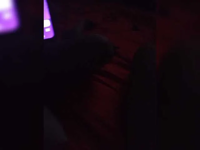 Cat-Bars69 – webcam model profile photo Image 12