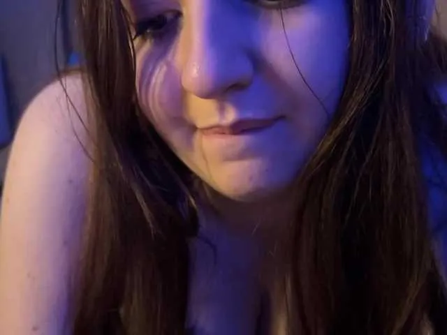 ALISE8881 – webcam model profile photo Image 2