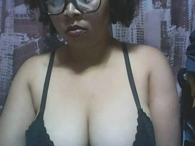 serenahall_ – webcam model profile photo Image 14