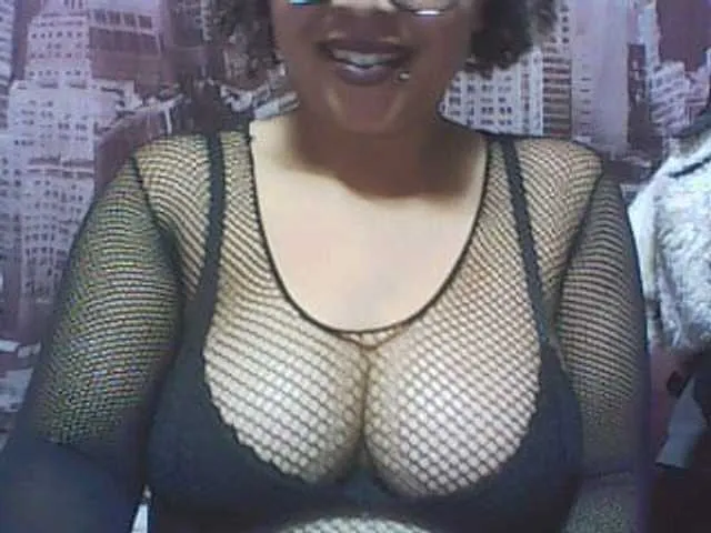 serenahall_ – webcam model profile photo Image 5