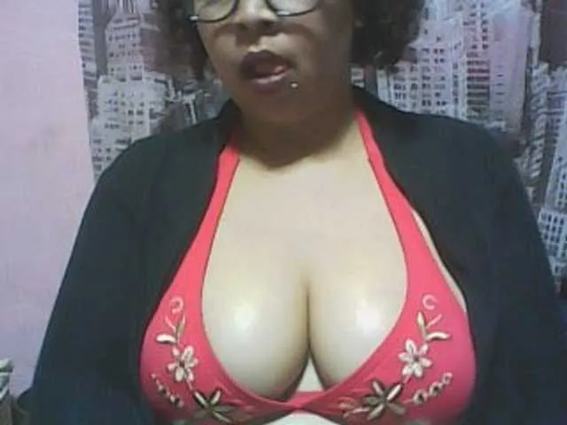 serenahall_ – webcam model profile photo Image 6