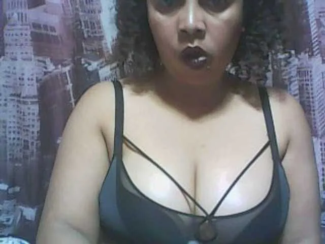 serenahall_ – webcam model profile photo Image 8