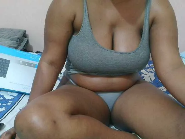 mary_kisss – webcam model profile photo Image 11