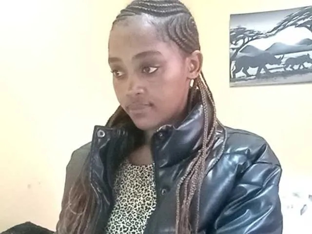 BigAssnyash27 – webcam model profile photo