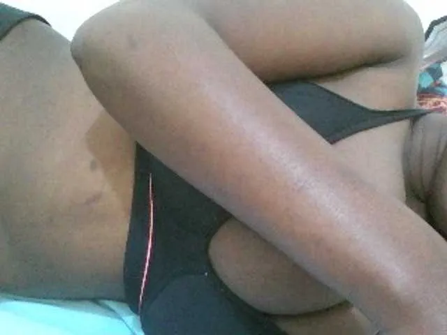 diffgirls1-1 – webcam model profile photo Image 14