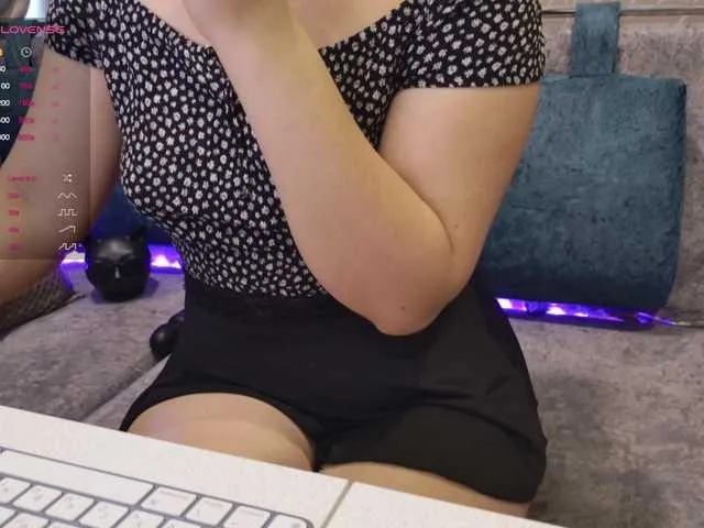 GeminiCode22 – webcam model profile photo Image 7