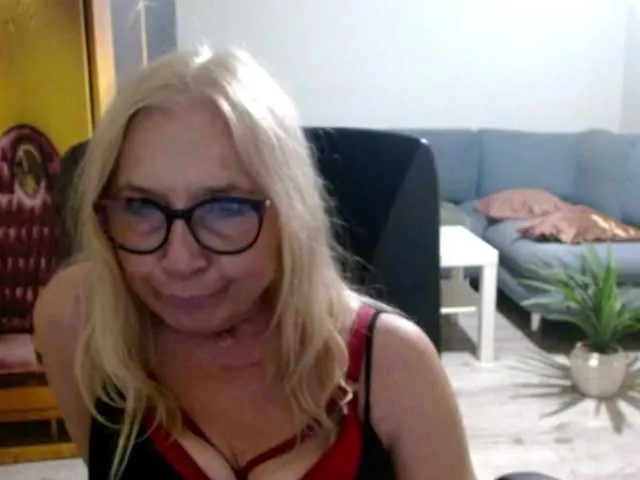 corni__ – webcam model profile photo Image 3