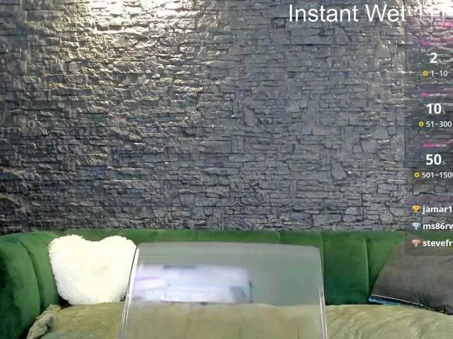 loracolins – webcam model profile photo Image 11