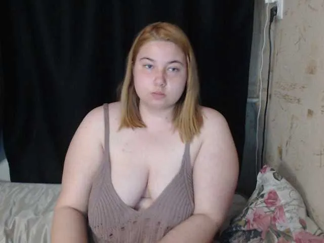 Naughty-Mailey – webcam model profile photo Image 14