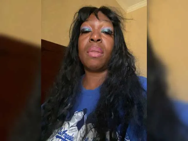 bunnydollstella – webcam model profile photo Image 8