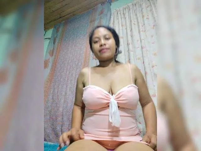 Princess-Dia – webcam model profile photo Image 6