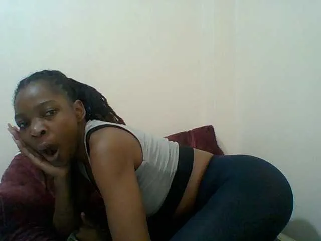 bellacontessa21 – webcam model profile photo Image 2