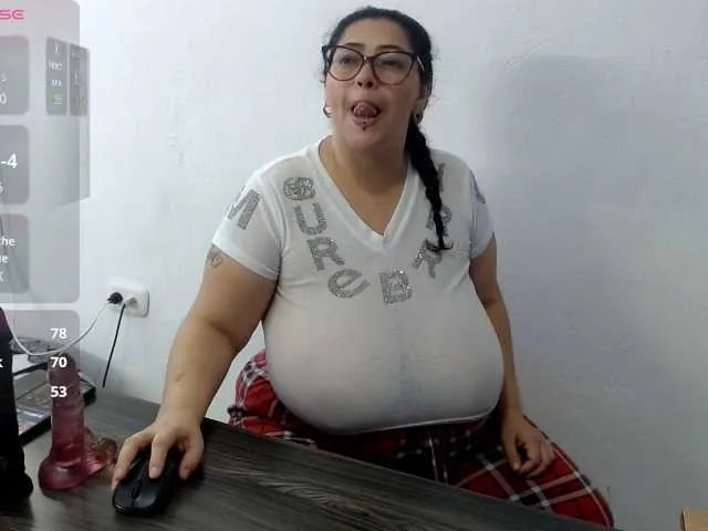 bunnydollstella – webcam model profile photo Image 14