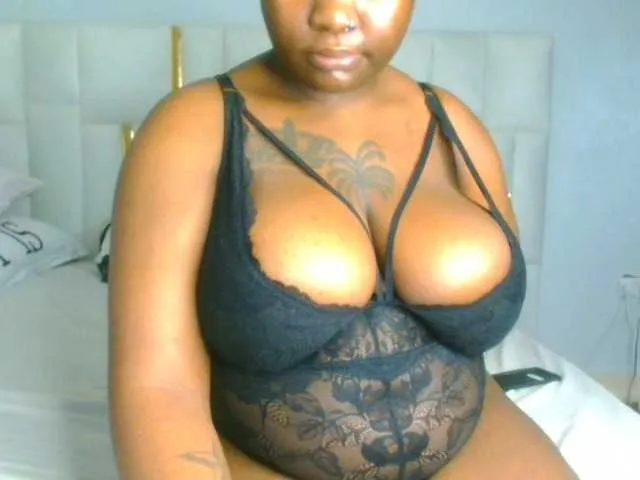 linda_power – webcam model profile photo Image 10