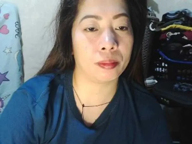 meenamoon – webcam model profile photo Image 17