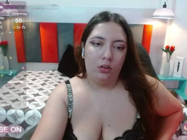 liz_holmes – webcam model profile photo Image 5