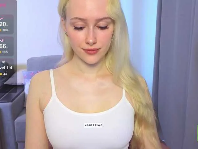 soyhinata__ – webcam model profile photo Image 10