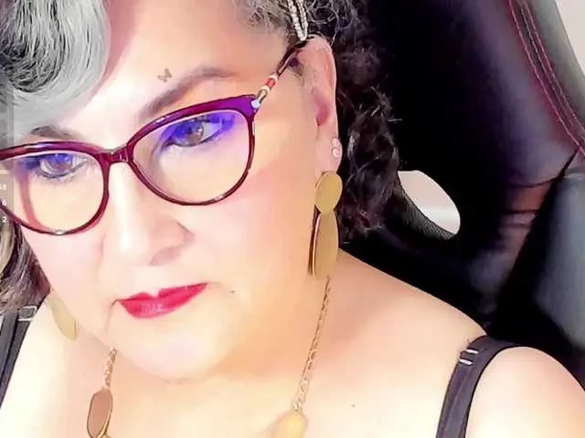 HannahIsabelle – webcam model profile photo Image 14