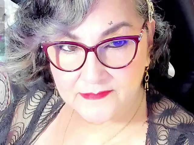 HannahIsabelle – webcam model profile photo Image 15