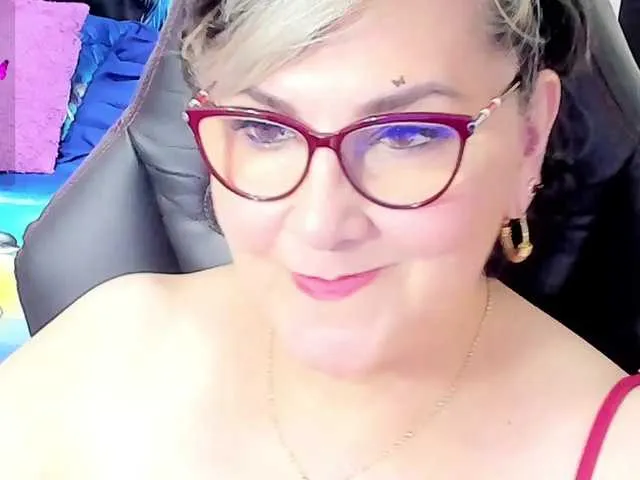 HannahIsabelle – webcam model profile photo Image 4