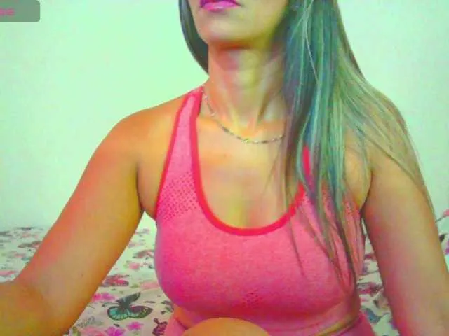 Kissa-Kot – webcam model profile photo Image 7