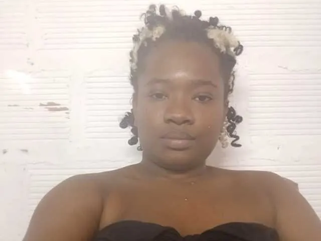 MilaLuxury free chat on liveonude Image 5