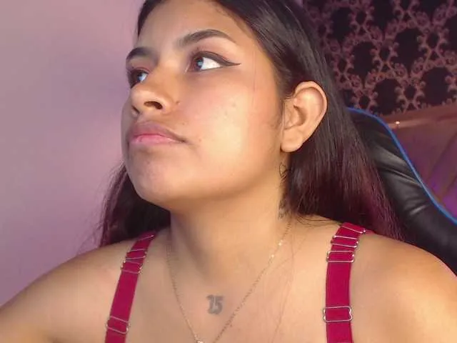 Naughty-Mailey – webcam model profile photo Image 19