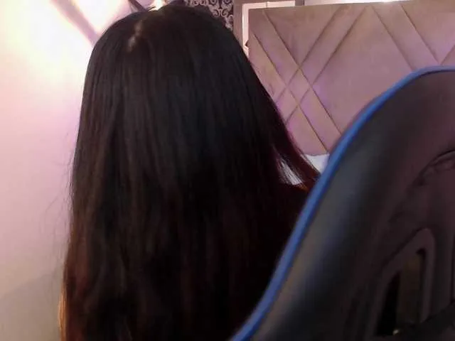 Naughty-Mailey – webcam model profile photo Image 7