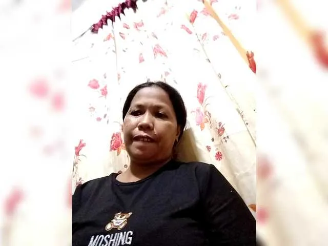 misshowl – webcam model profile photo Image 12