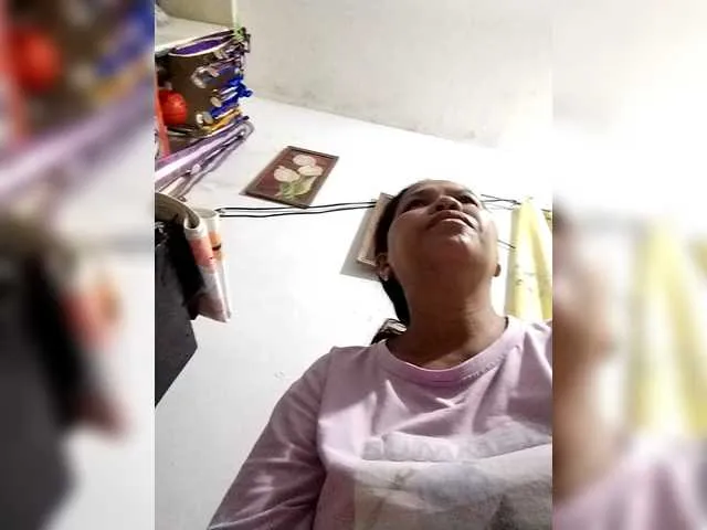 misshowl – webcam model profile photo Image 13