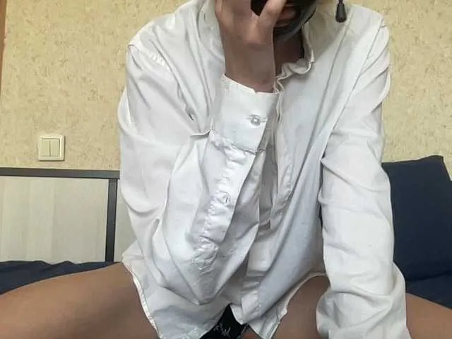 kaeliascorch – webcam model profile photo Image 13