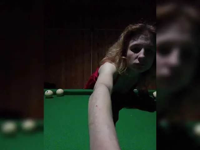 VikaAndMilana – webcam model profile photo Image 11