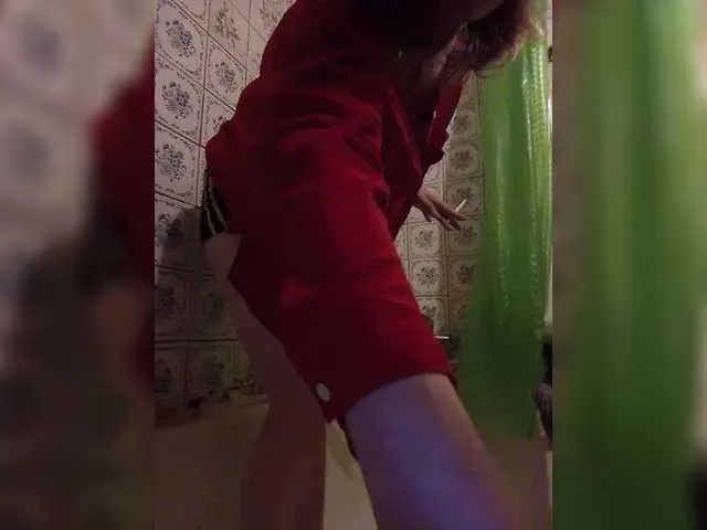 VikaAndMilana – webcam model profile photo Image 17