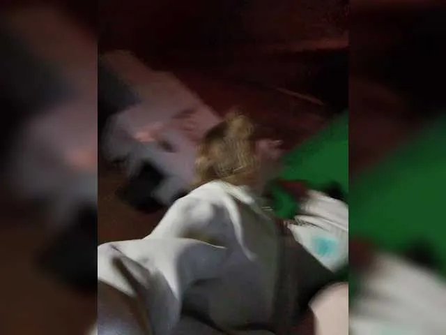 VikaAndMilana – webcam model profile photo Image 9