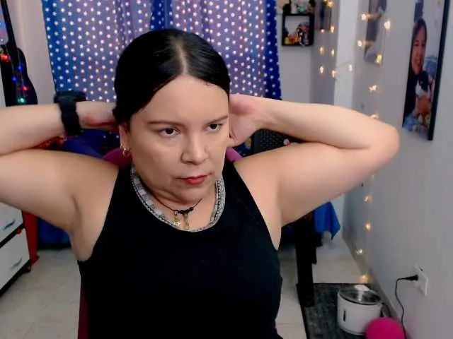 twofiresouls – webcam model profile photo Image 5