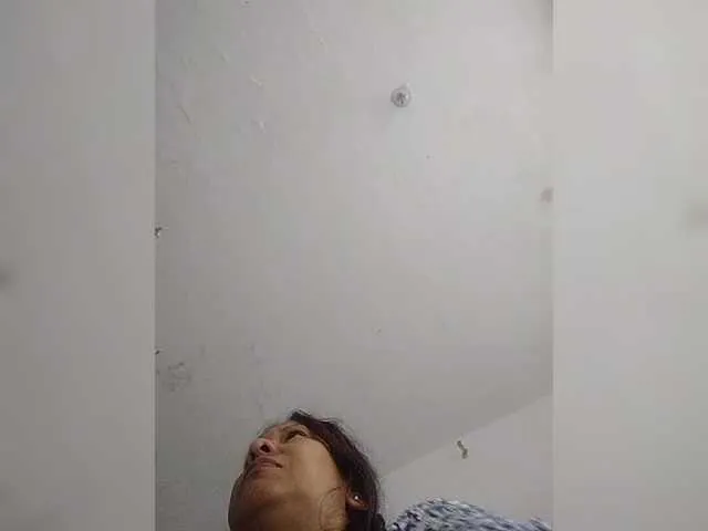 DvaBomja – webcam model profile photo Image 19