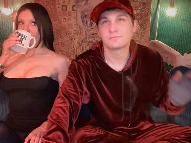 GeminiCode22 – webcam model profile photo Image 4